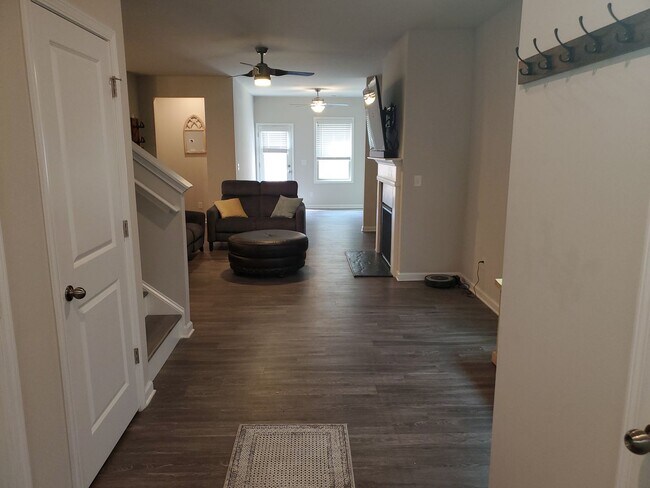 Photo - 3216 Baylor Cir