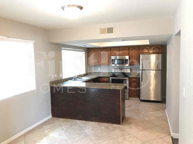 Photo - 4841 W Paradise Ln