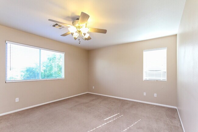 Photo - 2422 Predera Ave