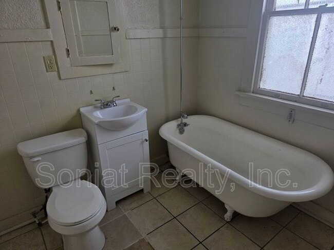 Photo - 430 S St Patrick St