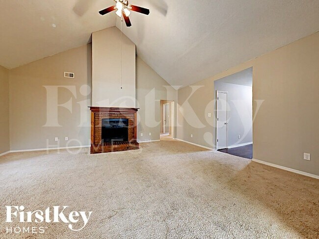 Photo - 1199 Paddocks Way