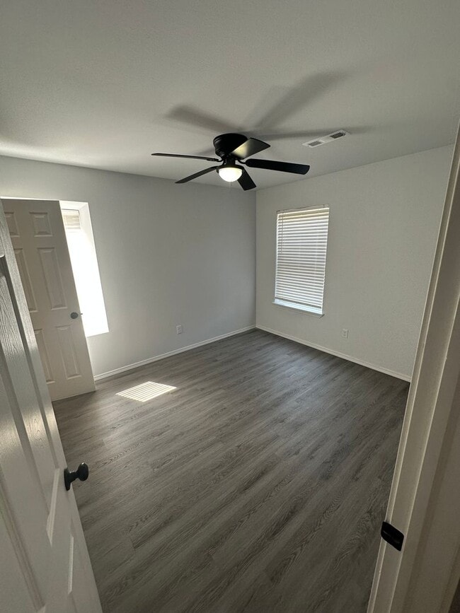 Photo - 1203 Backus Ave Unit #B