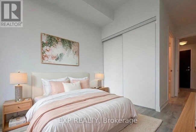 Photo - 8 Olympic Gdn Dr Unit 1605