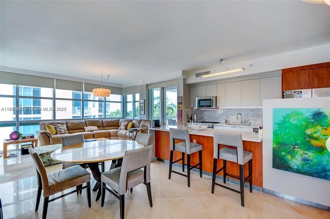 Photo - 3131 NE 188th St Unidad 1-808
