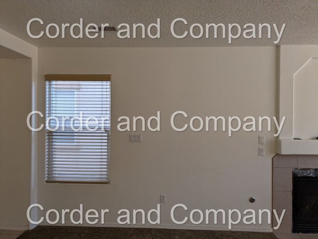 Photo - Spacious 4 Bedroom, 3 Bathroom, 2 Car Gara...