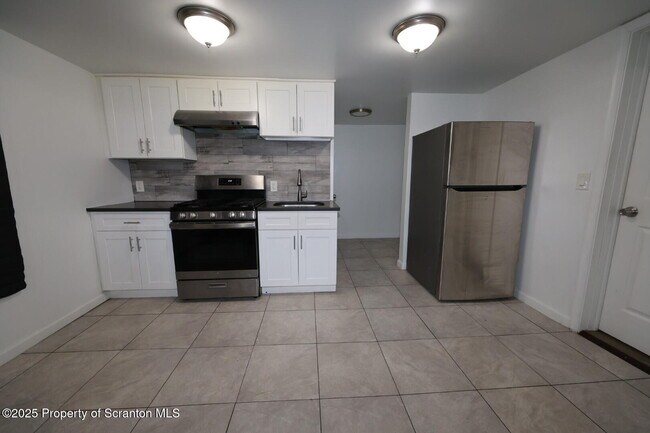 Photo - 189 Nottingham St