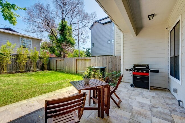 Photo - 1208 Peden St