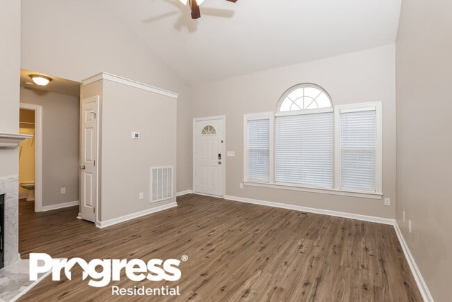 Photo - 608 Flicker Ct