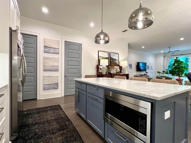 Photo - 1543 Pine St