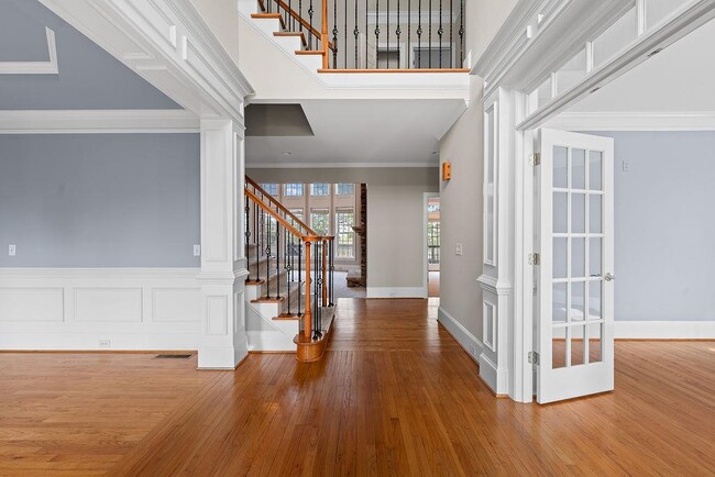 Photo - 1037 Windermere Crossing