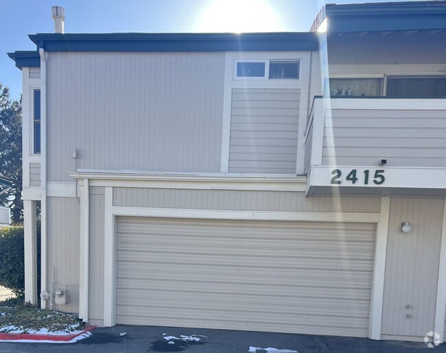 Building Photo - Located in the heart of Sparks Unit D-6 Rental