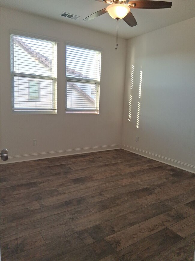 Photo - East end Ventura  5 Bed 5 Bath