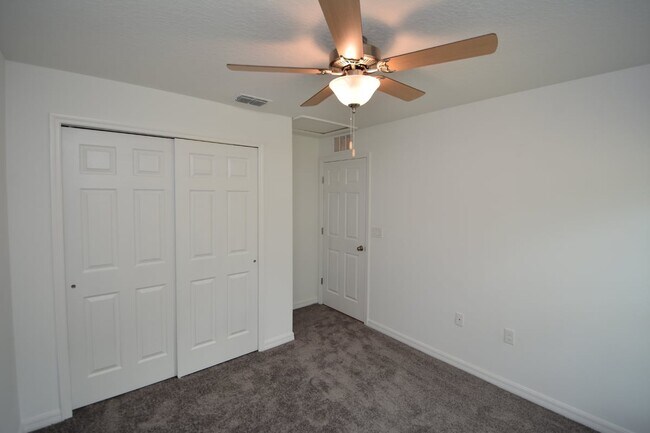 Photo - 31 Zoeller Ct