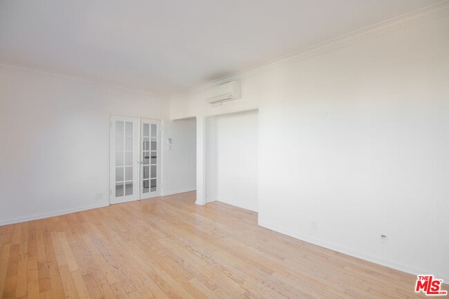 Photo - 1201 N Crescent Heights Blvd Unit 407