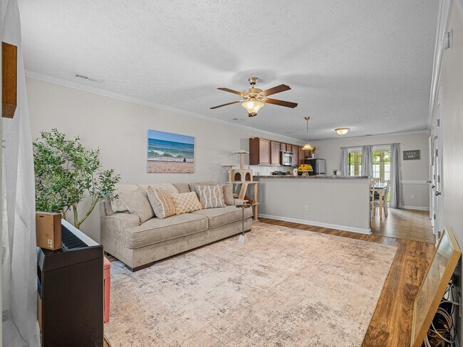 Photo - 229 Glen Cannon Drive
