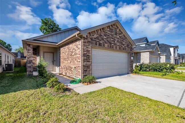 Building Photo - 506 Emerald Thicket Ln