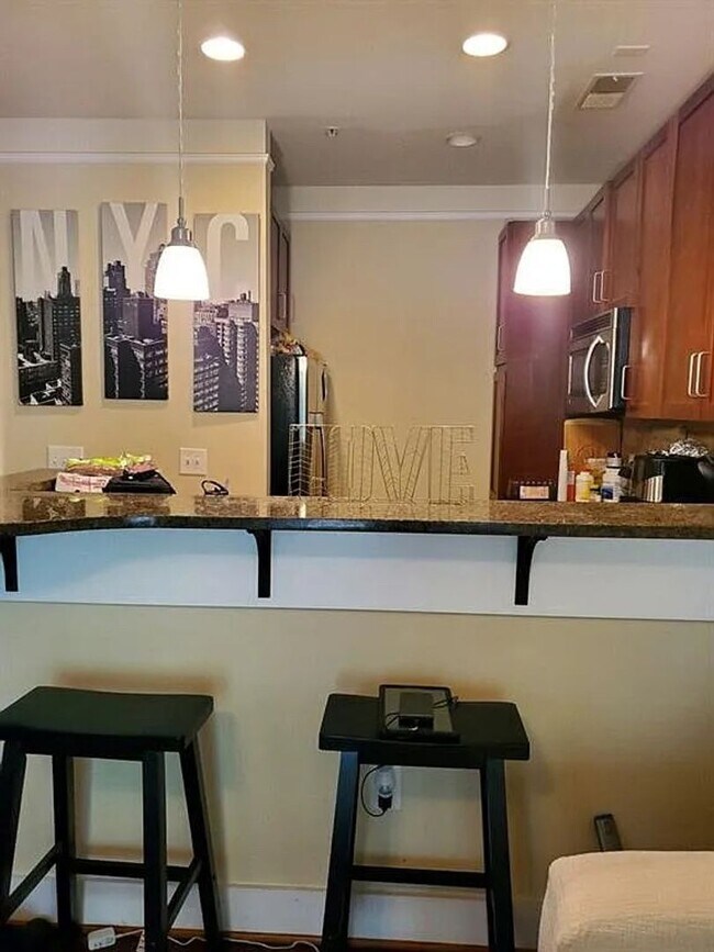 Photo - 2/2.5 Townhome w/ Balcony in Great Location Close to GA Tech, Midtown, and Buckhead!