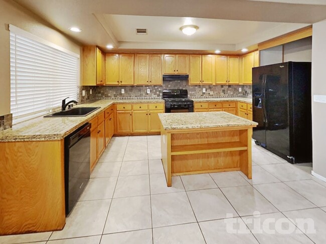 Photo - 5196 Guardian Peak St