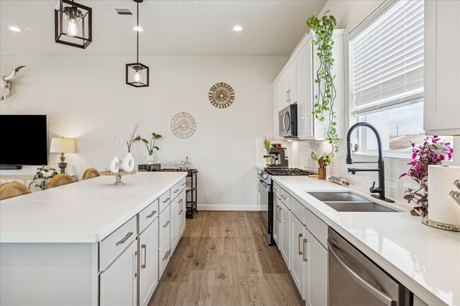 Photo - 4919 Avenue J