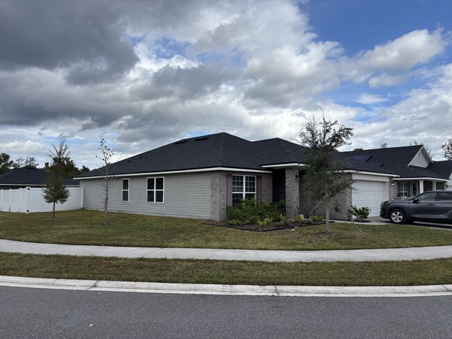 Photo - 9835 Olivia St