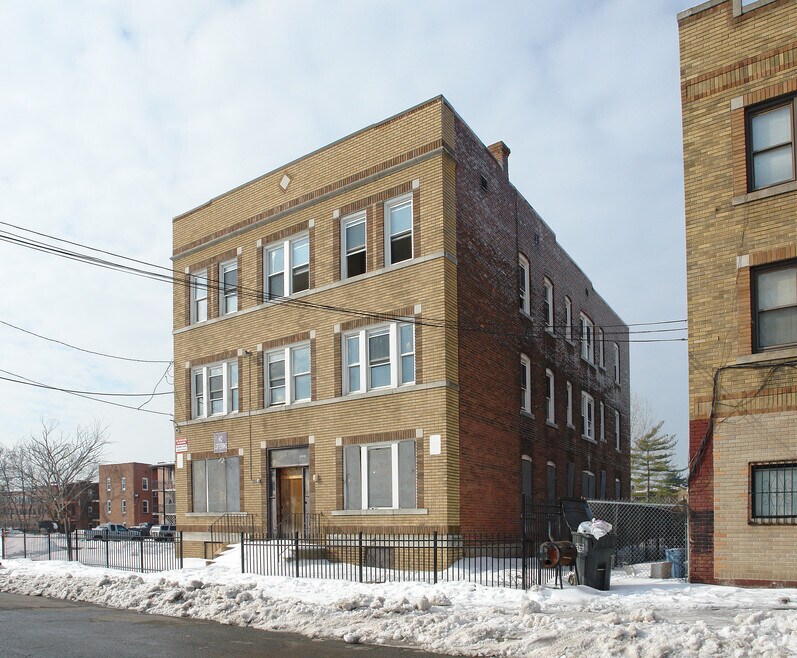 Claystone Commons