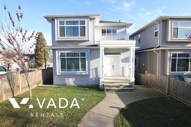 Building Photo - 2906 E Georgia St