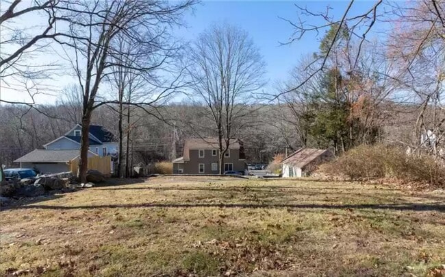 Photo - 75 Padanaram Rd Unit 1