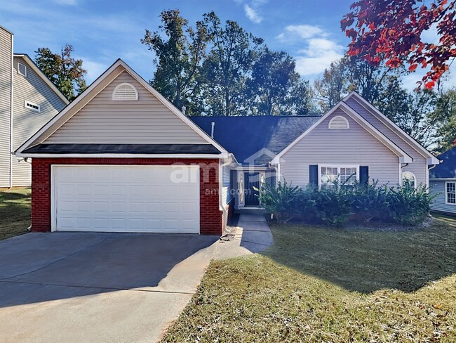 Building Photo - 5455 Yellow Pine Dr