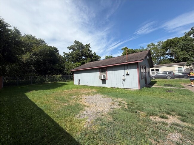 Photo - 516 Battlebell Rd