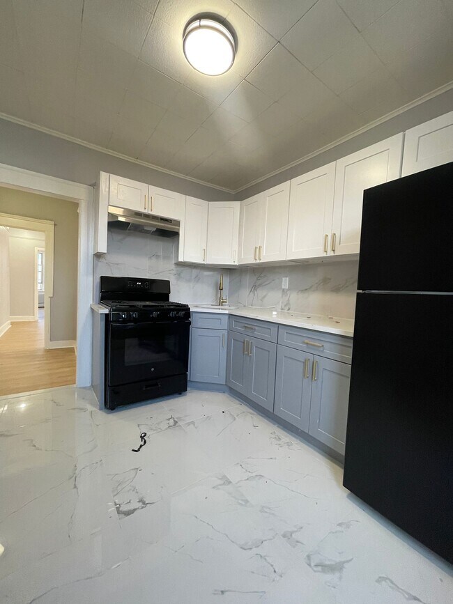 Photo - 42 Dwight St Unit 3