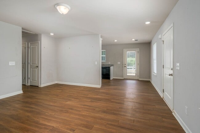 Photo - Nice 3 Bed 2 Bath House Available Now! Cal...