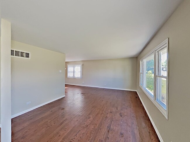 8840 Hickory Dr