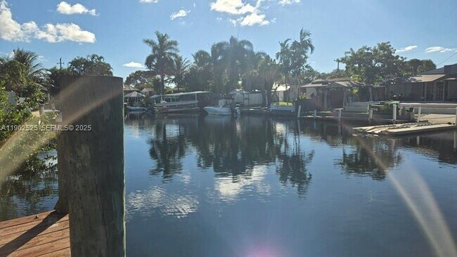 Photo - 2622 Sheridan St