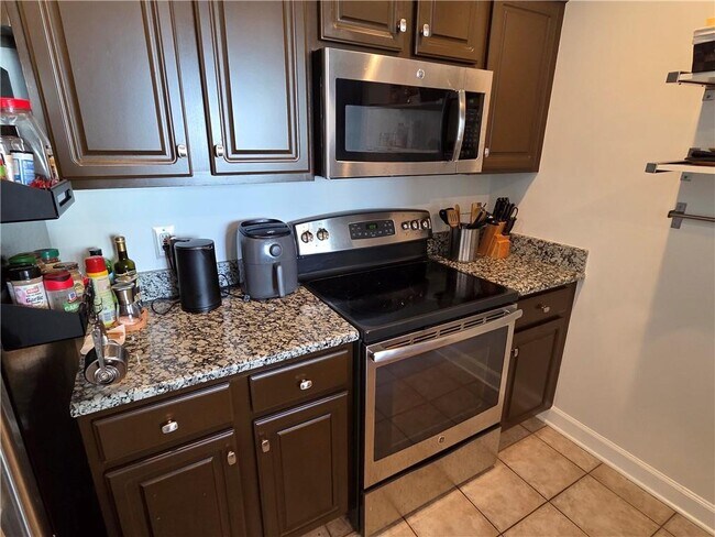 Photo - 1101 Juniper St NE Unidad 1118