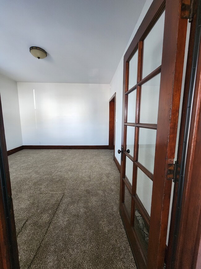 2407 Windsor Ave Unit 1