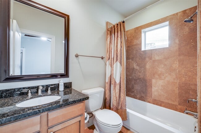 Photo - 2915 Pease St