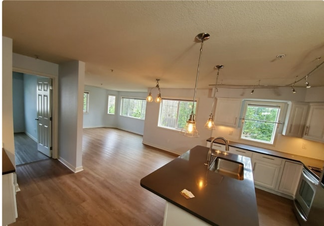 Photo - 13413 97th Ave E Unidad 203