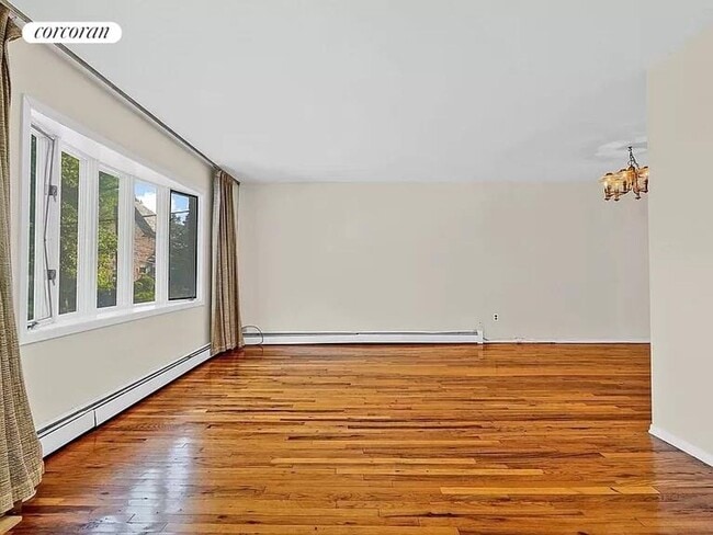 Photo - 175-32 Devonshire Rd