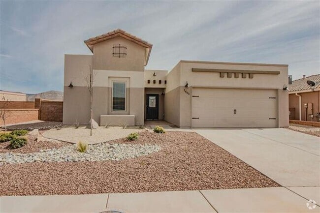 Building Photo - Spectacular 3 bed 2 bath home