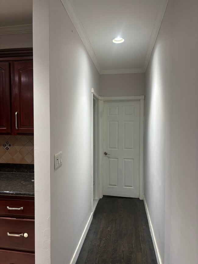 Photo - 25 Gelston Ave