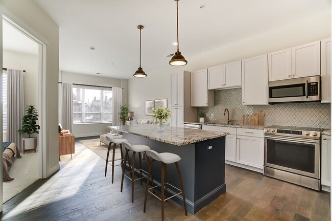 Photo - Luxury Living in the Short North!