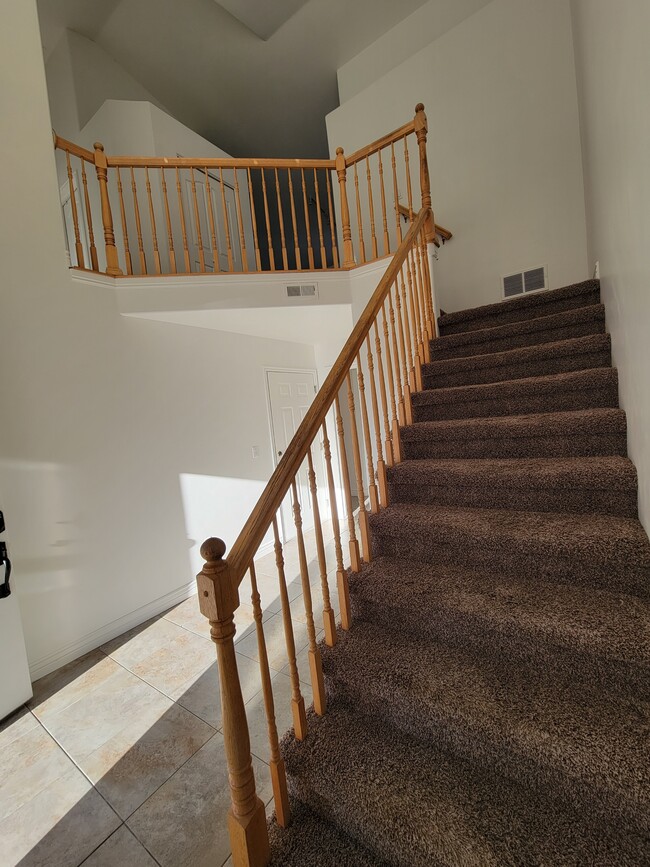Photo - 434 Penney Ave S