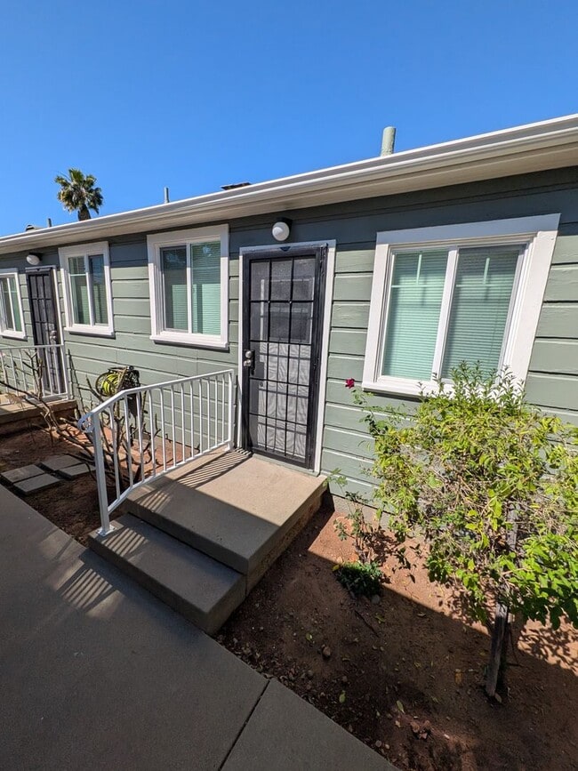 Photo - PC - 6673-6675 Amherst Unidad 6675