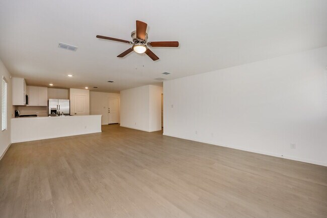 Photo - 1611 Sparrow Hawk Rd