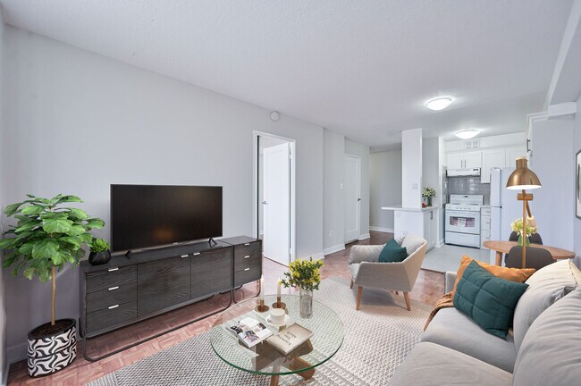 Photo - 250 St George St Unit 01006