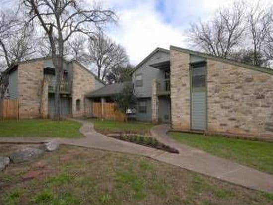Building Photo - 1714 CINNAMON PATH Unit B