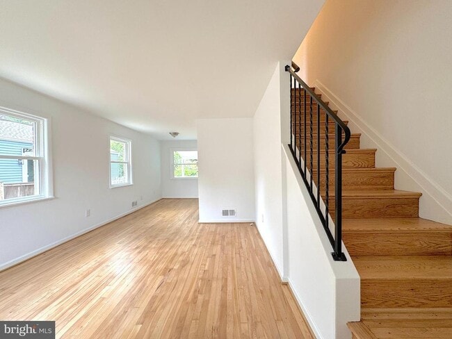 Photo - 5700 Fenwick Dr