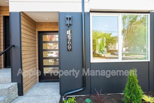 Photo - 1569 NW 63rd St