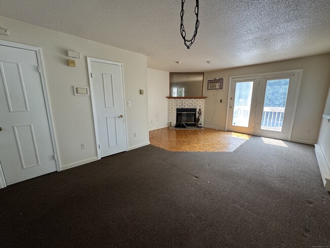 Photo - 117 Hamden Ave Unit APT F