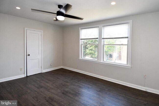 1314 Downing Pl NE Unit 3